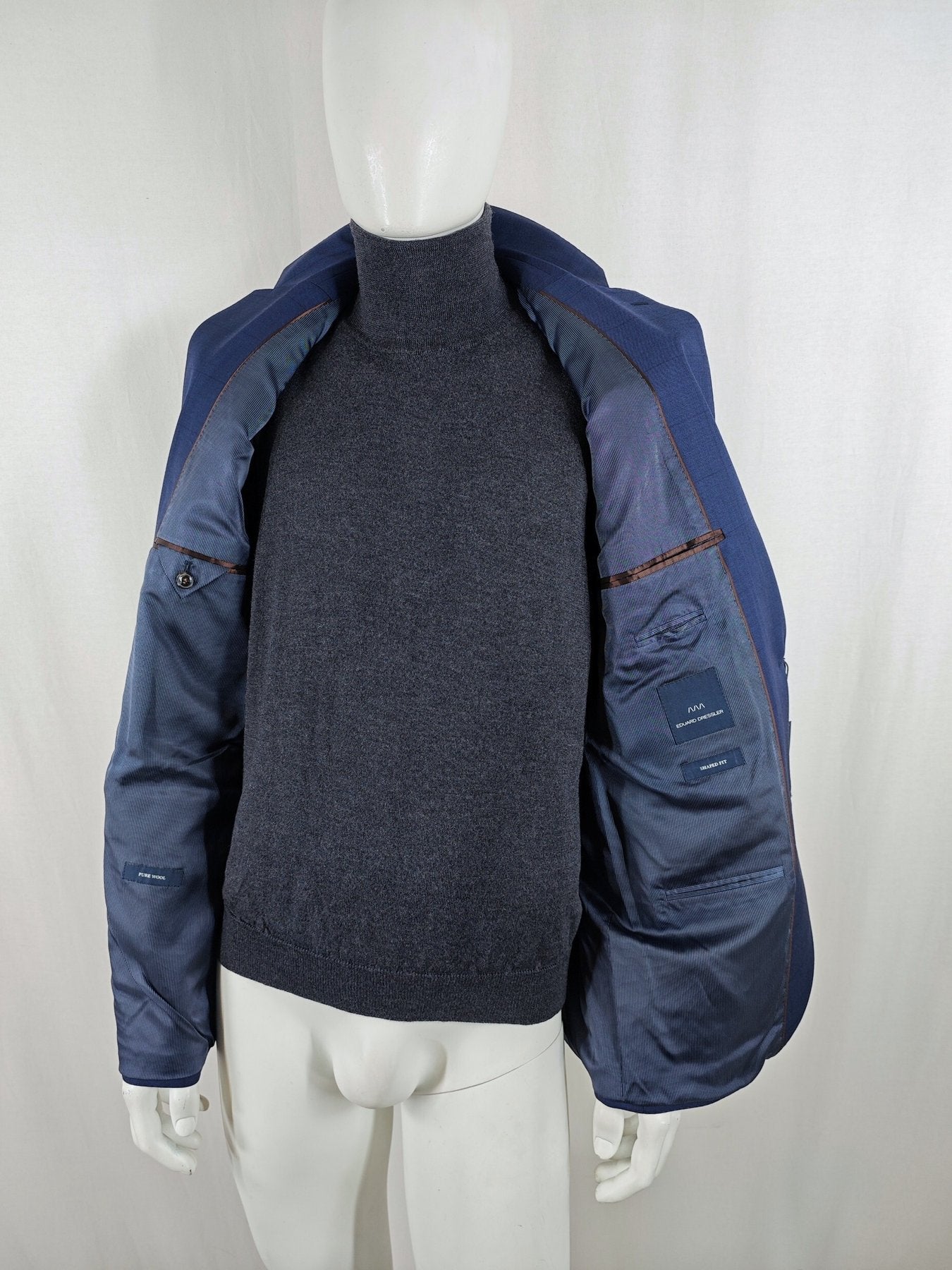 Eduard Dressler Suit