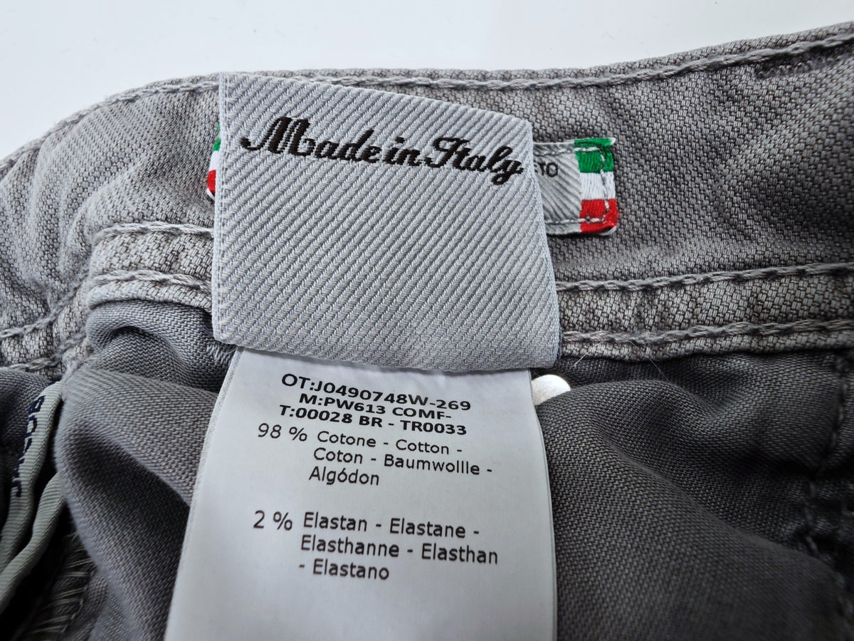 Jacob Cohen 613 Comfort Trousers Size 33