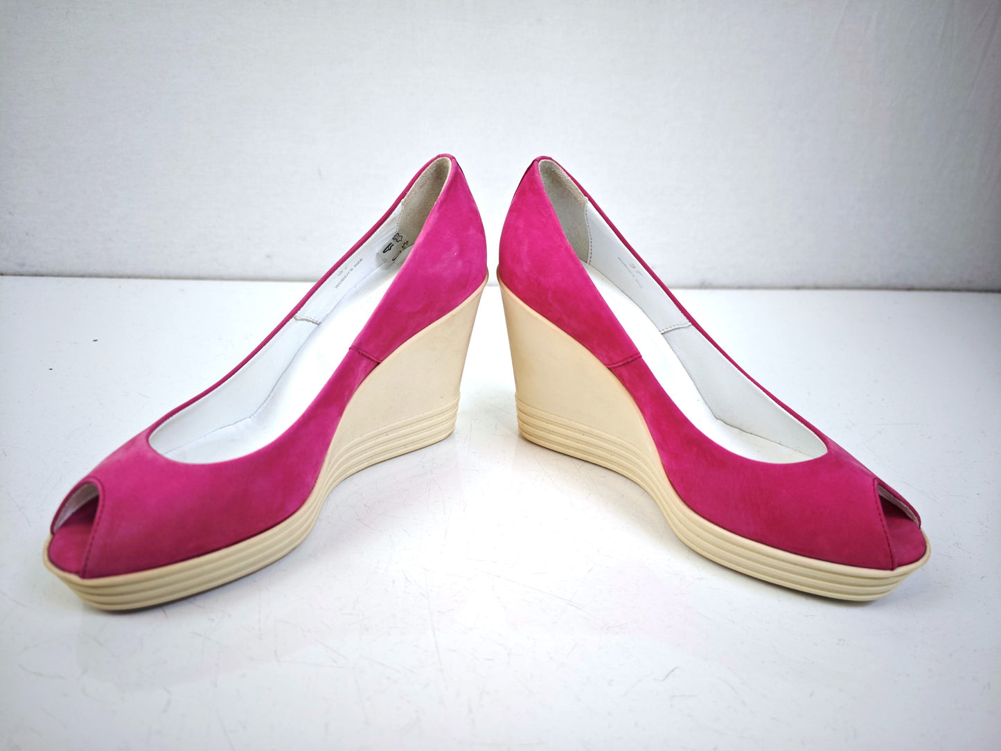 Hogan Heels