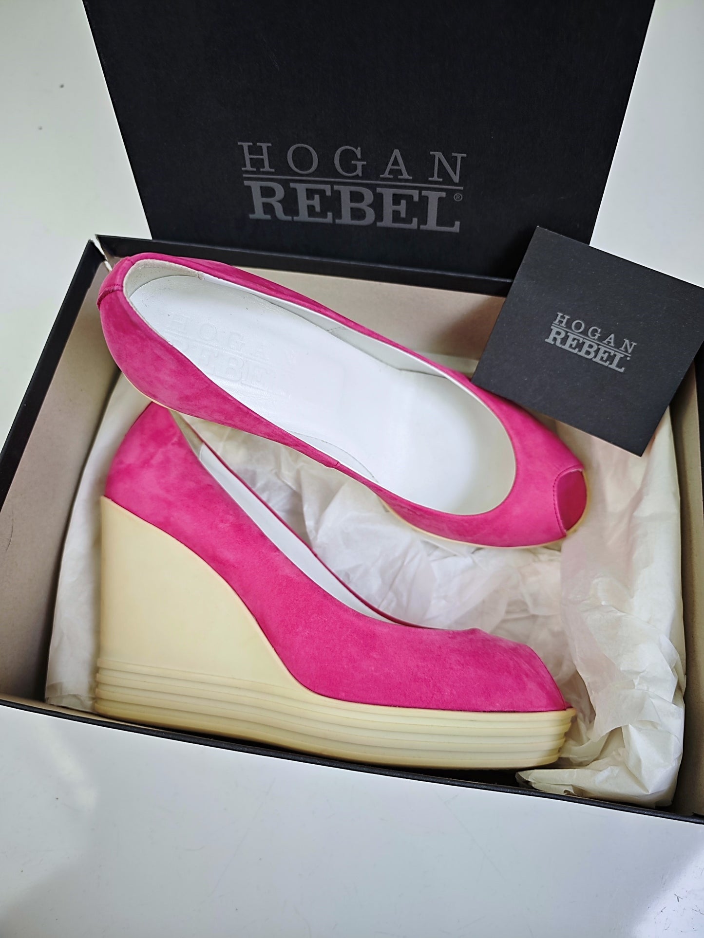 Hogan Heels