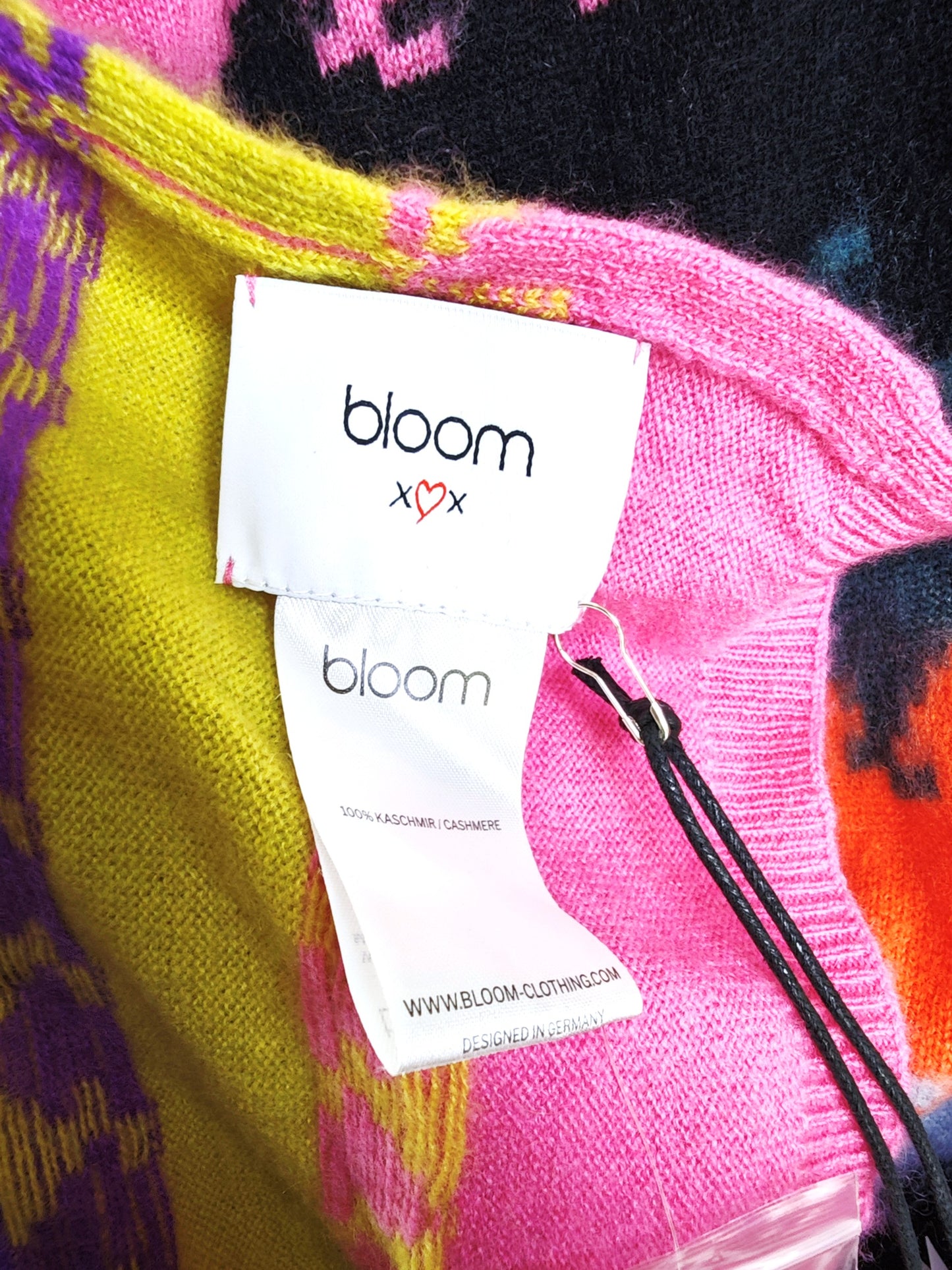 Bloom Scarf - 100% Cashmere