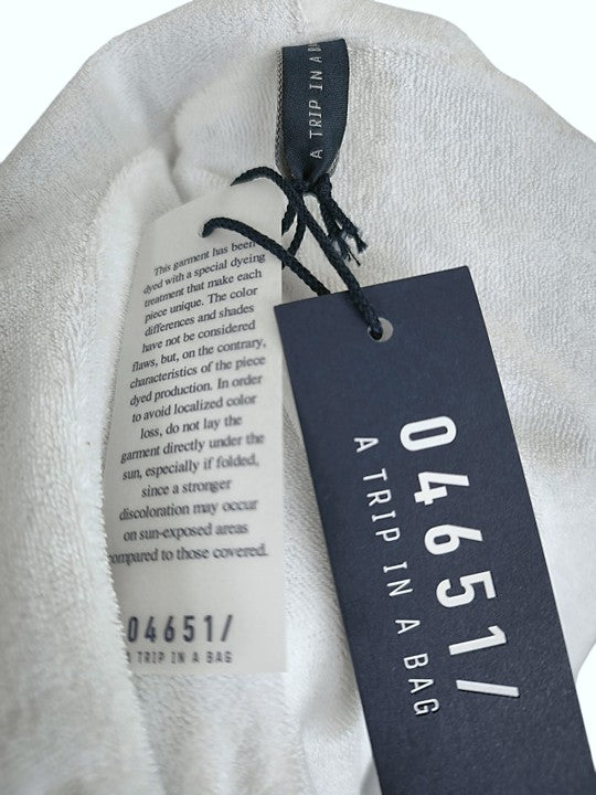 04651 A Trip In a Bag Cotton Bathrobe