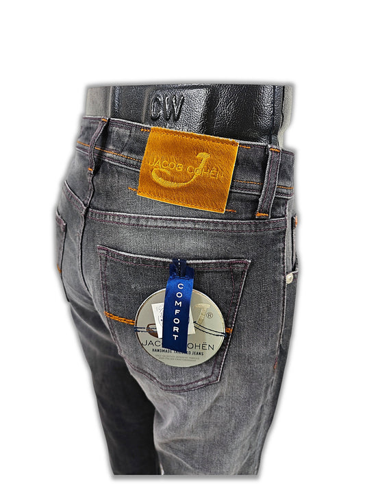 Jacob Cohen 622 Comfort Jeans Size 32 NEW