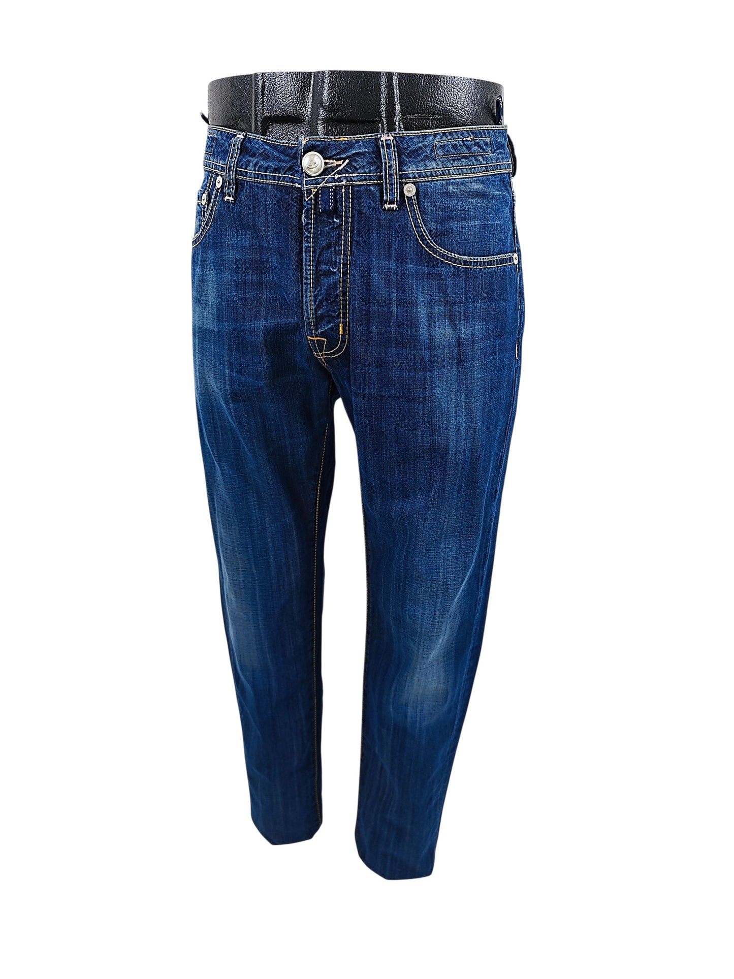 Jacob Cohen 688 Jeans Size 33 might also fit as 32