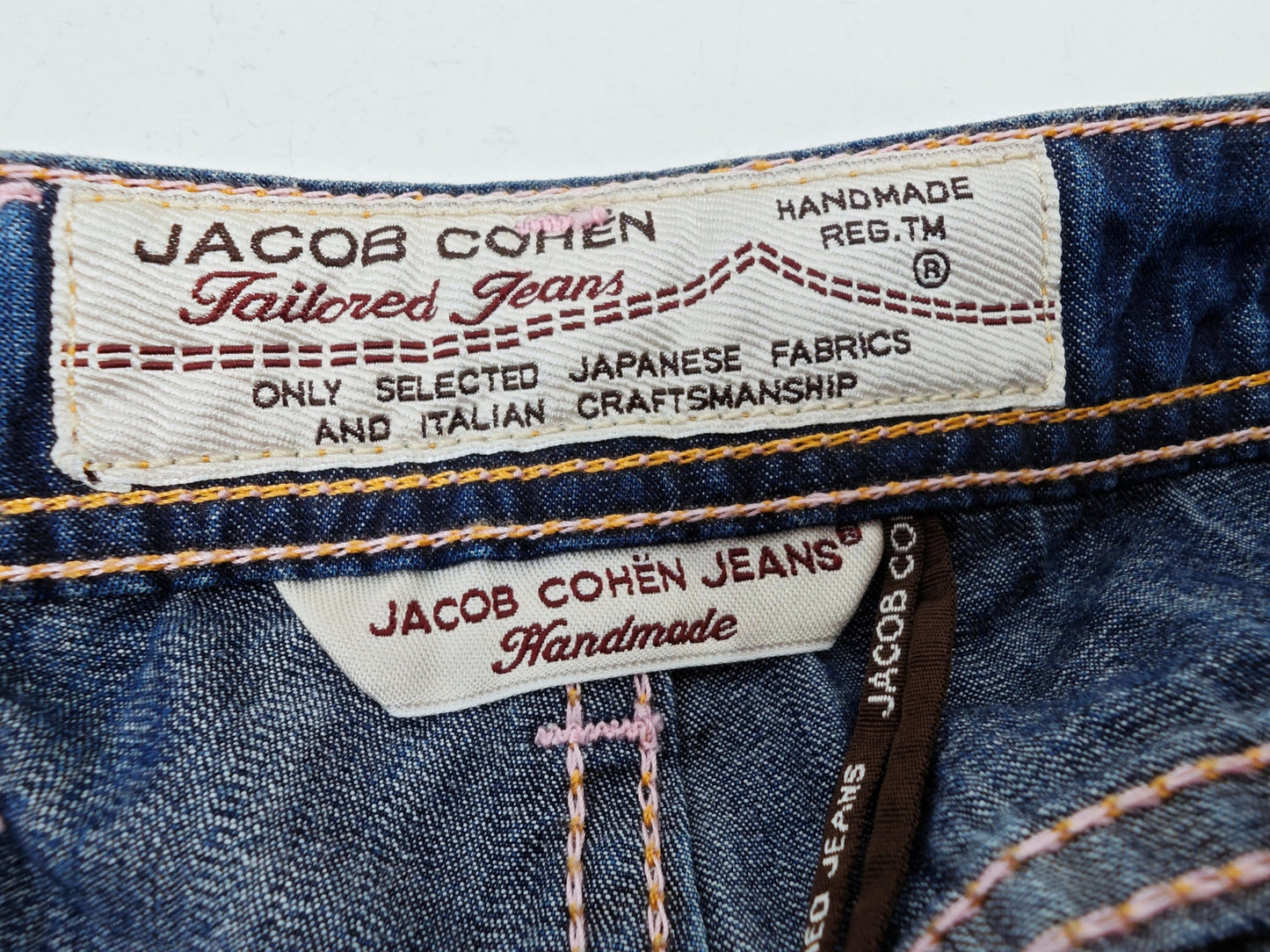 Jacob Cohen 688 Jeans Size 33 might also fit as 32