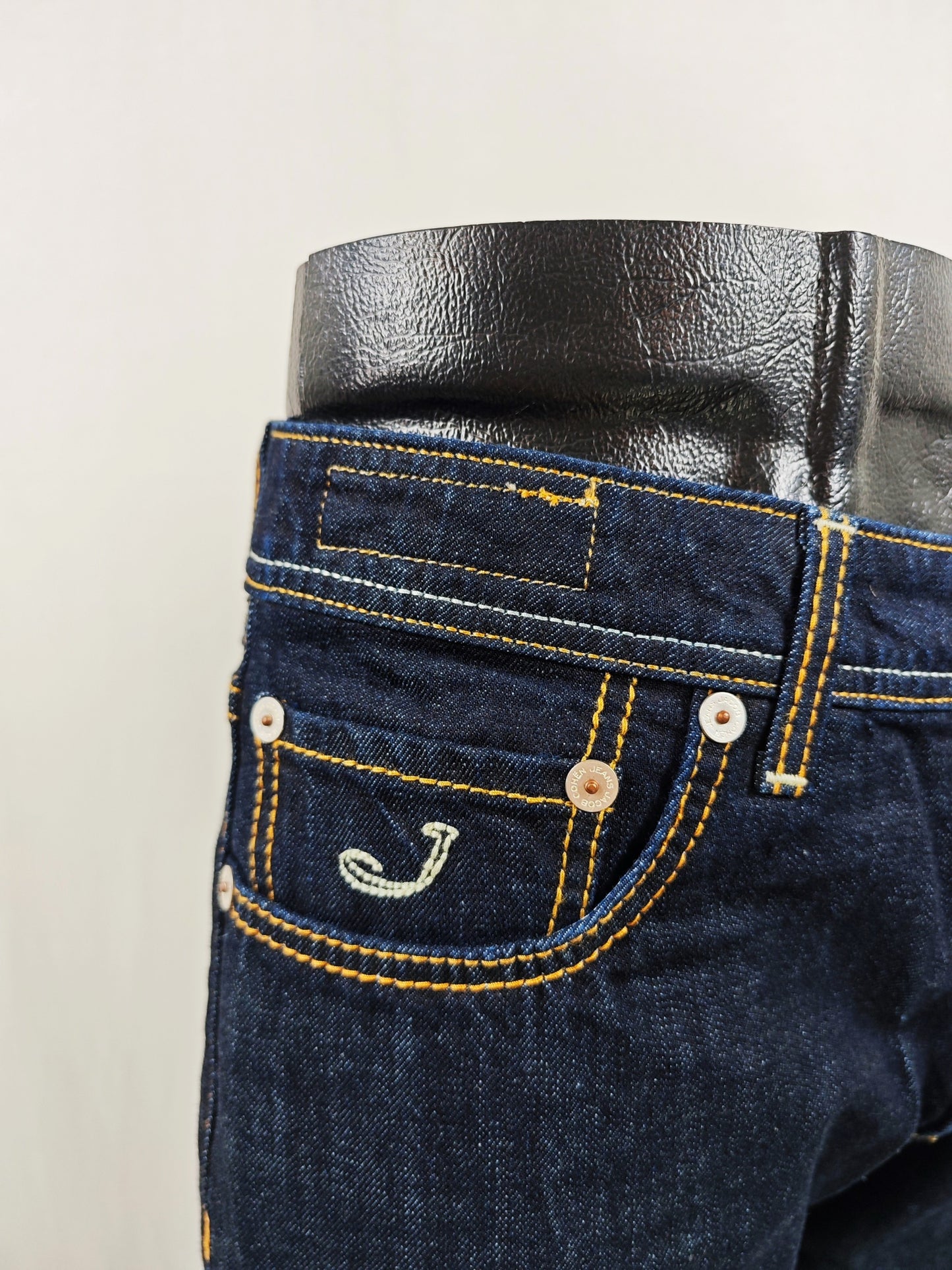 Jacob Cohen 688 Jeans Size 31 fits as 30 NEW