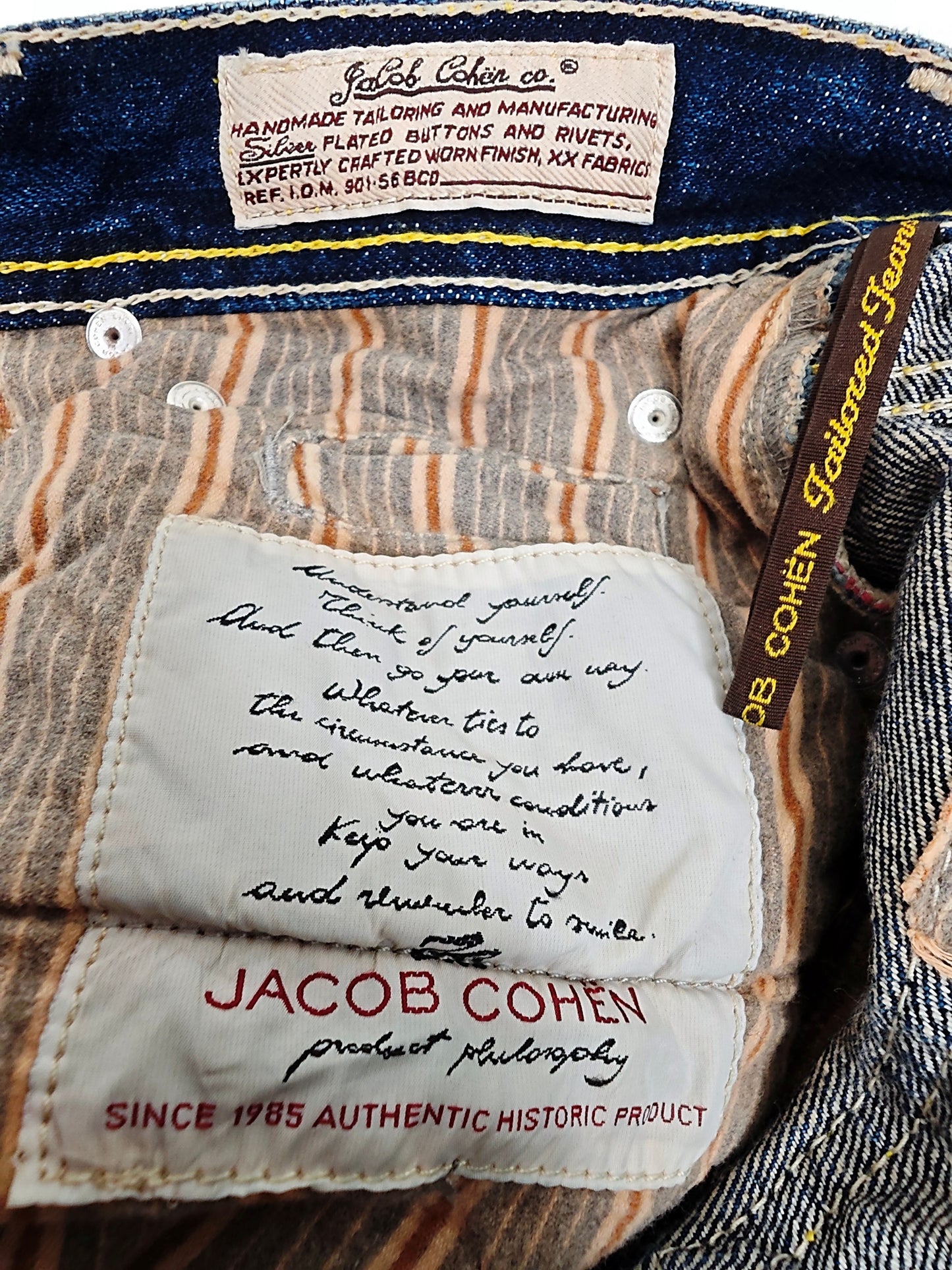 Jacob Cohen 622 Limited Edition (18/22) Jeans Size 33 fits as 32 NEW