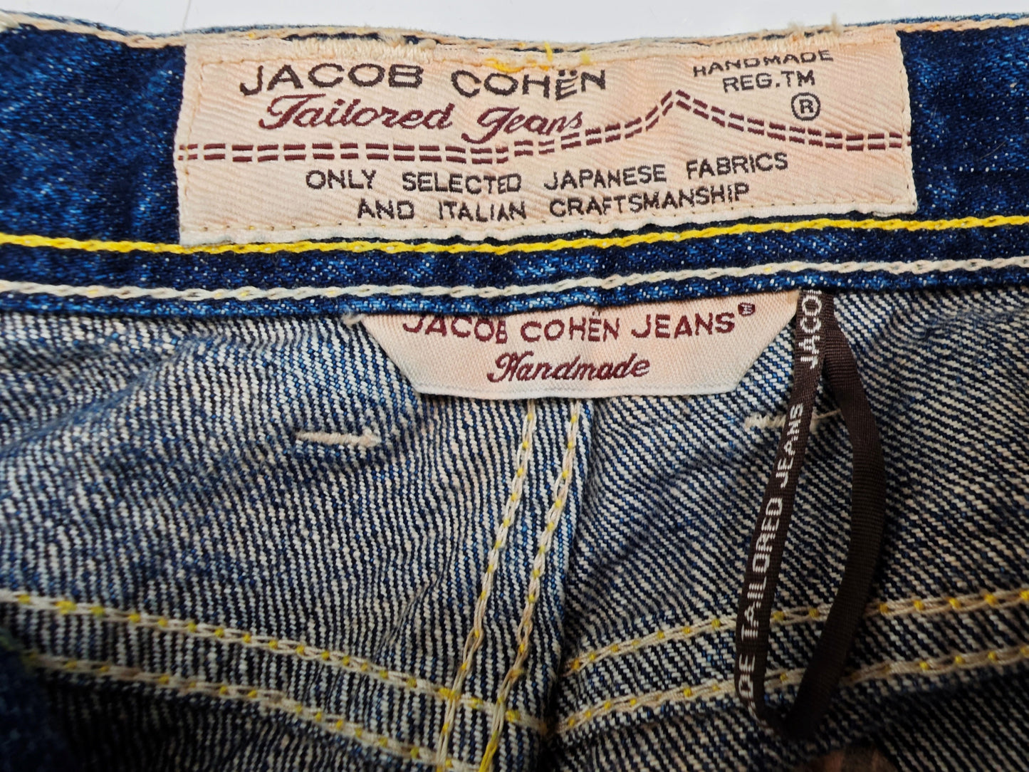Jacob Cohen 622 Limited Edition (18/22) Jeans Size 33 fits as 32 NEW