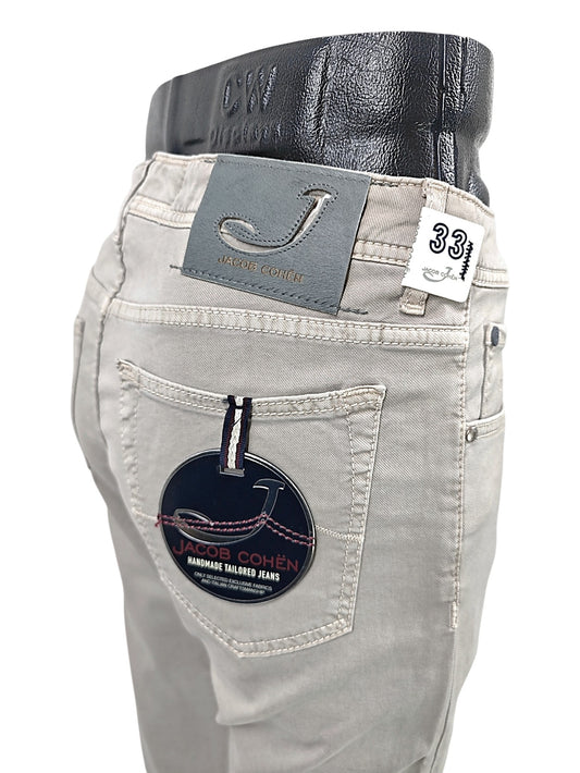 Jacob Cohen 688 Comfort Jeans Size 33, also fits a 32