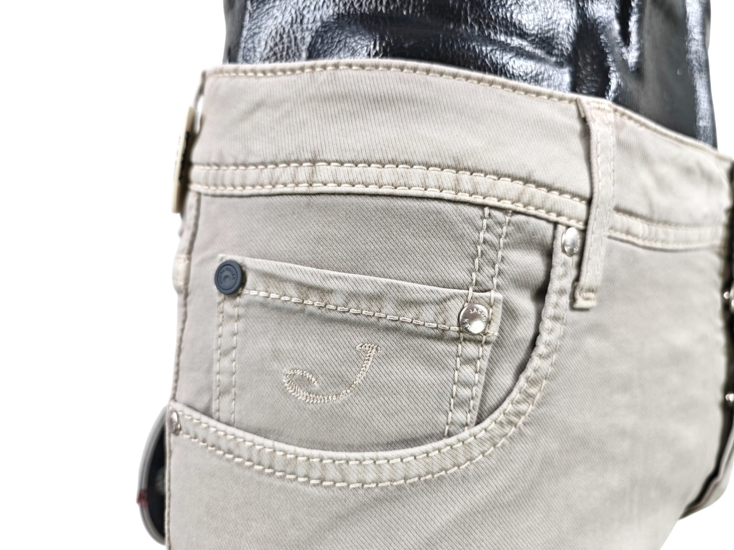 Jacob Cohen 688 Comfort Jeans Size 33, also fits a 32