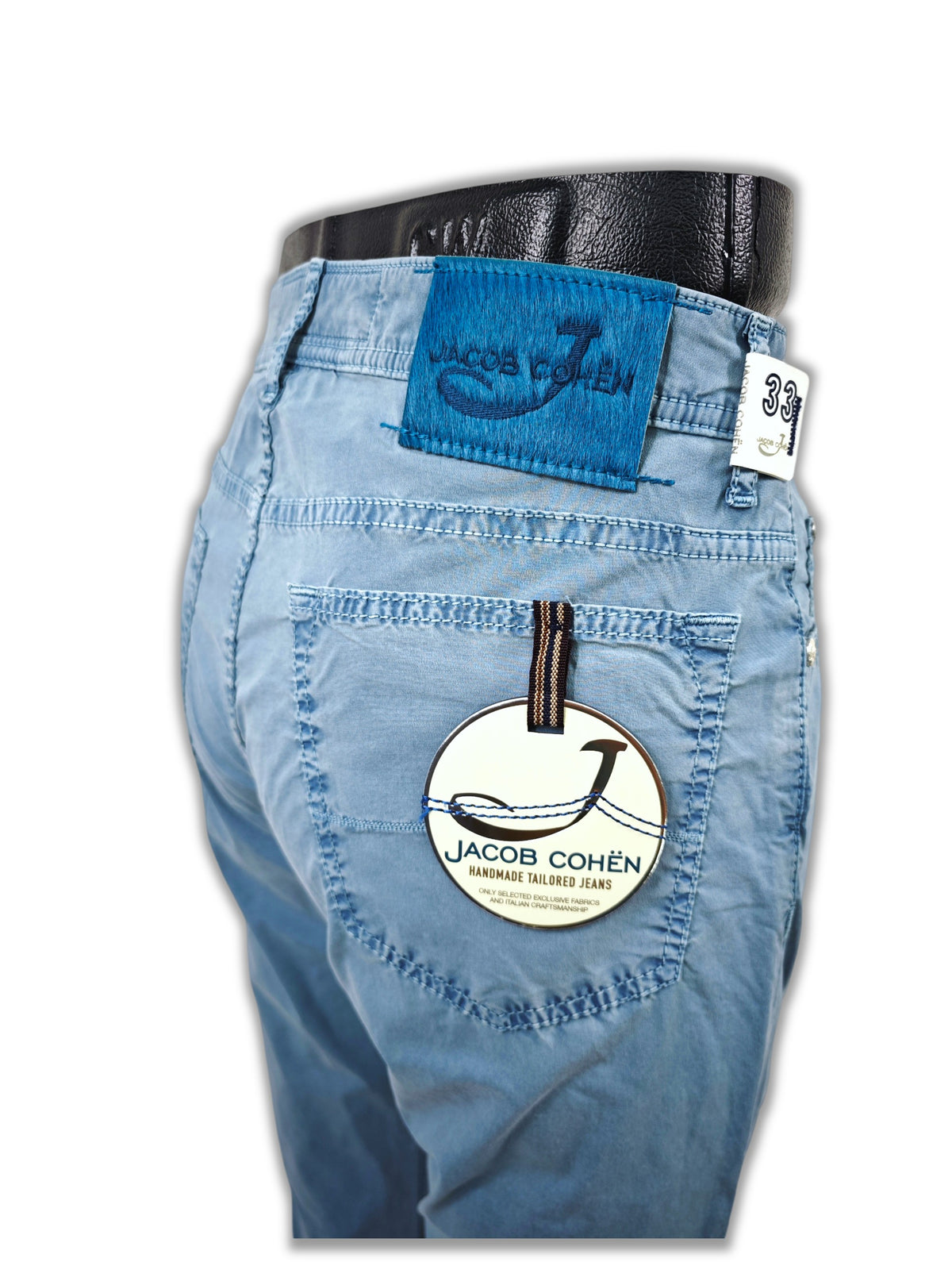 Jacob Cohen 688 Comfort Trousers Size 33 with light washing defect