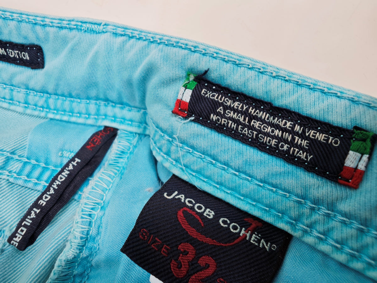 Jacob Cohen 688 Comfort Trousers Size 32 might also fit 31