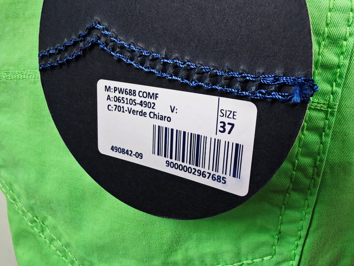 Jacob Cohen 688 Comfort Trousers Size 37 also fit as 38 with 2 mini stains