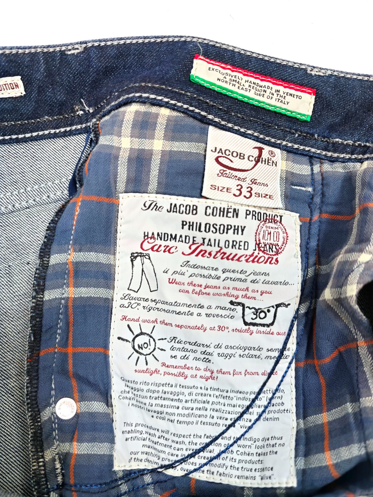 Jacob Cohen 606 Comfort Jeans Size 33 might also fit as 32