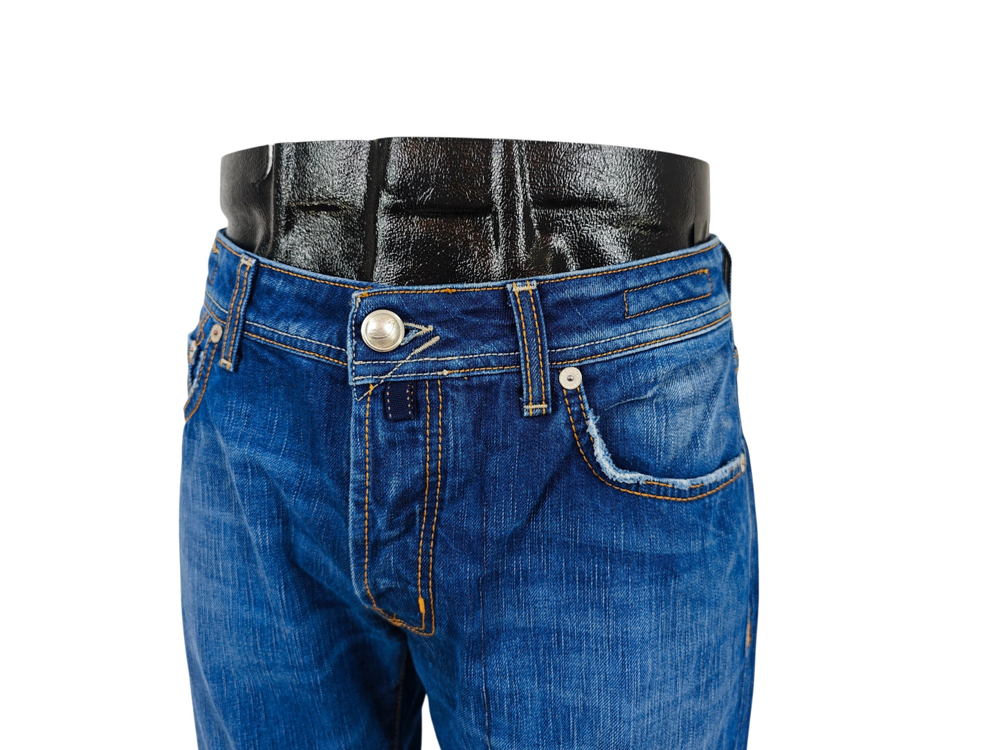 Jacob Cohen 622 Jeans Size 33 might also fits as 32