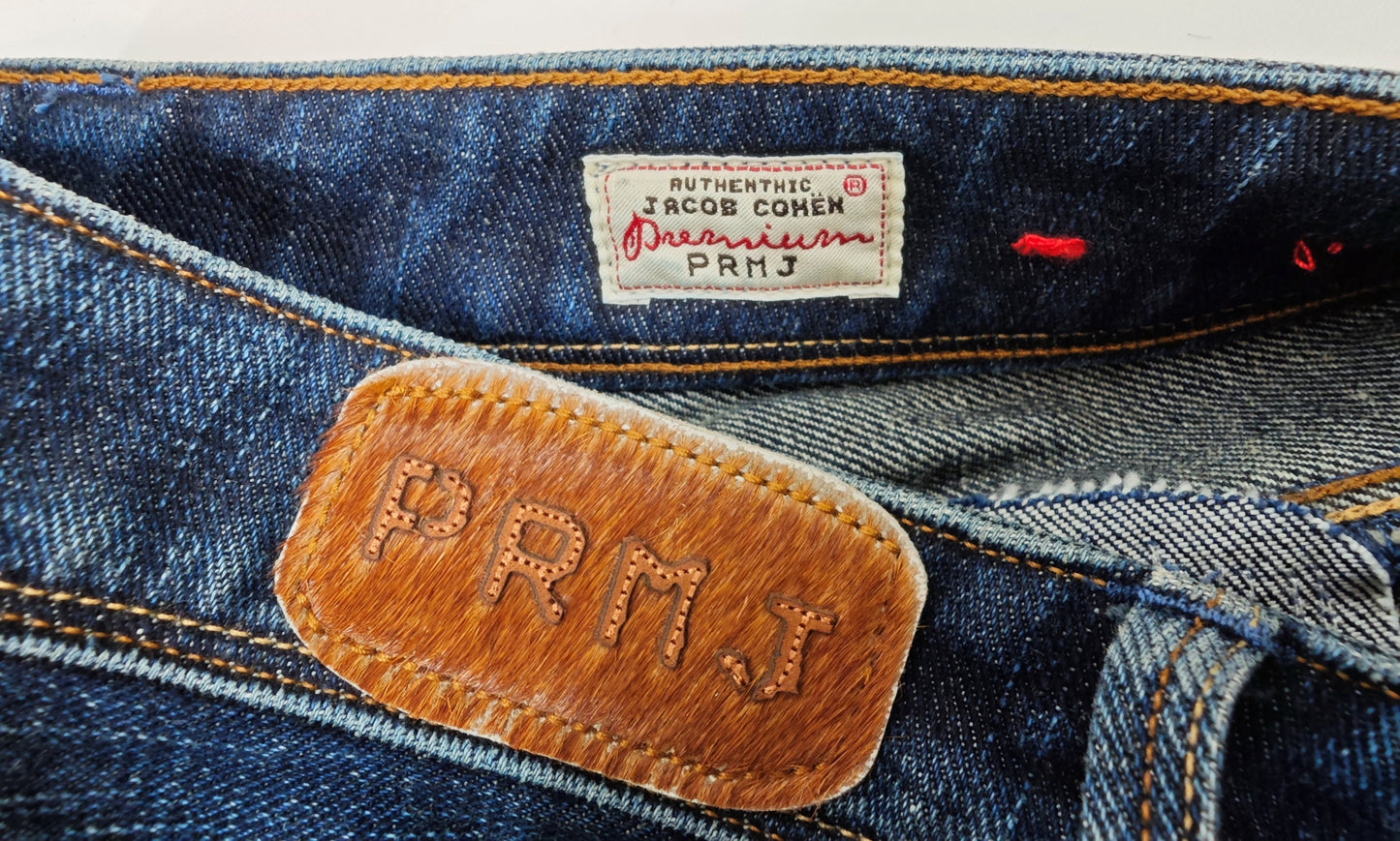 Jacob Cohen PRMJ Jeans Size 33 might also fits as 32