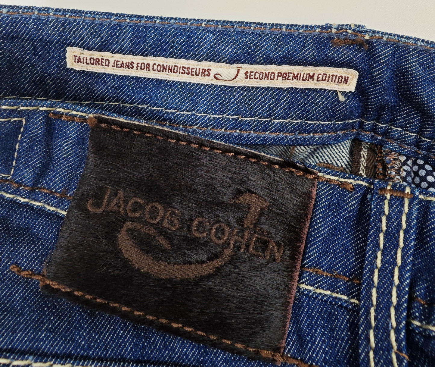 Jacob Cohen 688 Jeans Size 34 fits as 32 or 33