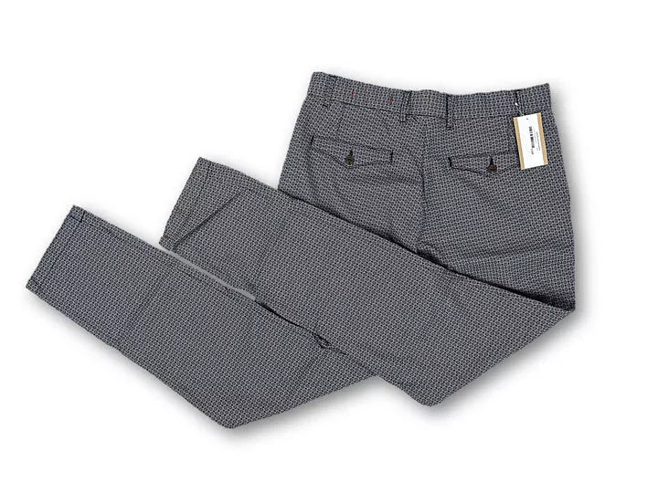 Red's Trousers/Chinos